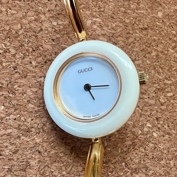 Vintage Gucci 1100L Bangle Watch Set – 12 Interchangeable Bezels, Original Box - Picture 8 of 16